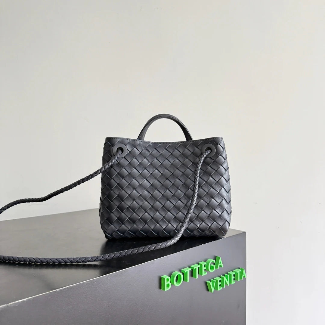Bottega Veneta Small Andiamo Bag in 743568 Lambskin Navy gold