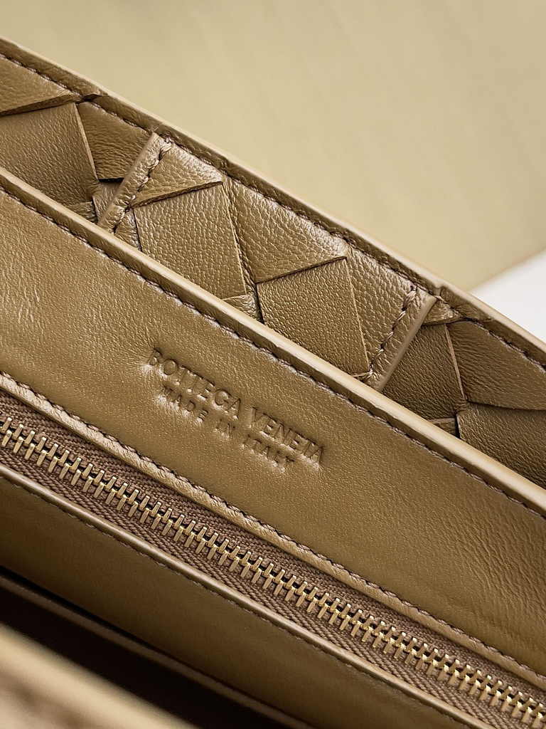 Bottega Veneta Small Andiamo Bag 743568 Lambskin Tan