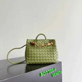 Bottega Veneta Small Andiamo Bag in 743568 Lambskin green