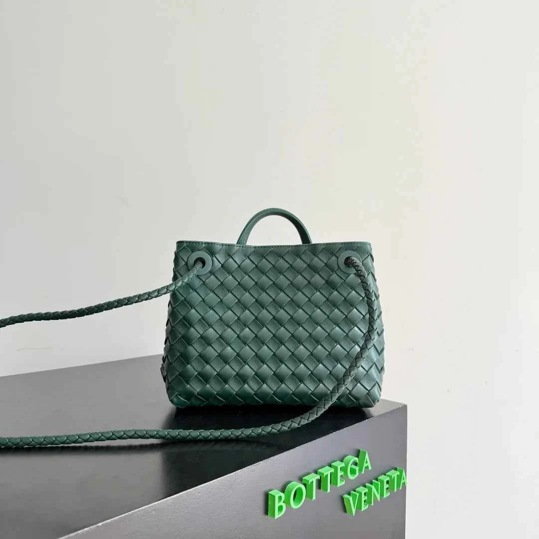 Bottega Veneta Small Andiamo Bag in 743568 Lambskin dark green