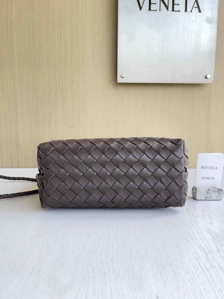 Bottega Veneta Small Andiamo Bag 743568 Lambskin Dark Nude