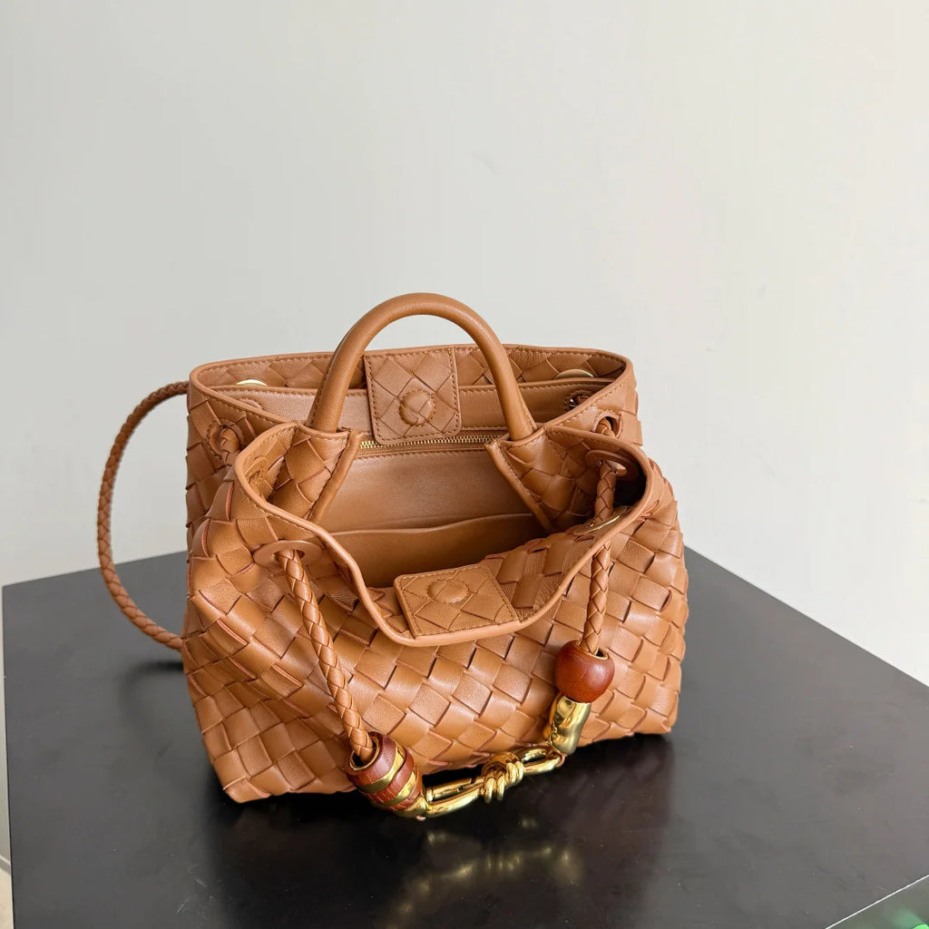 Bottega Veneta Small Andiamo Bag in 743568 Lambskin brown