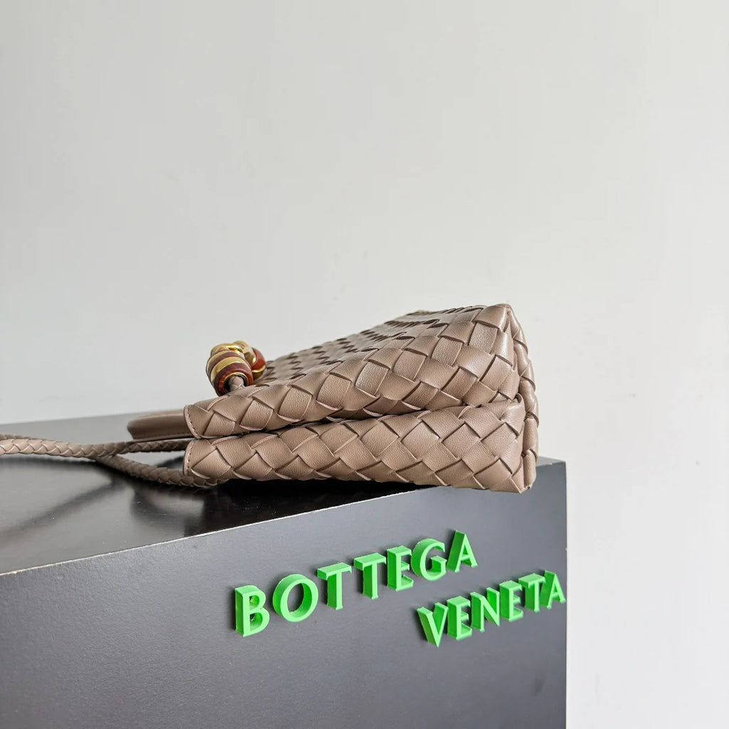 Bottega Veneta Small Andiamo Bag in 743568 power pink Lambskin