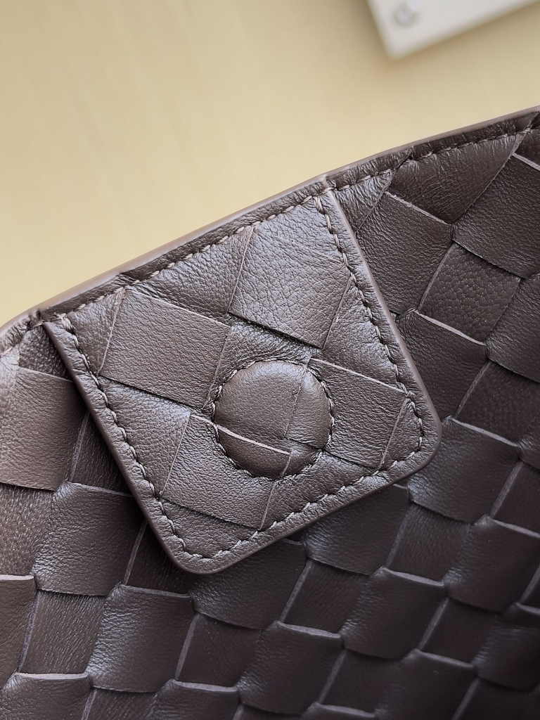 Bottega Veneta Small Andiamo Bag 743568 Lambskin Dark Nude
