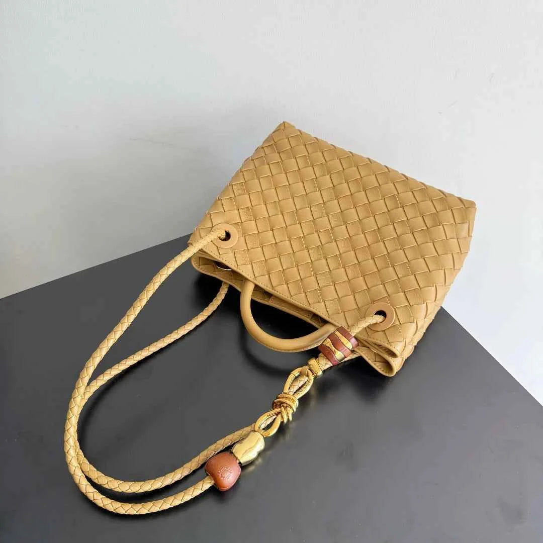 Bottega Veneta Small Andiamo Bag in 743568 tan Lambskin