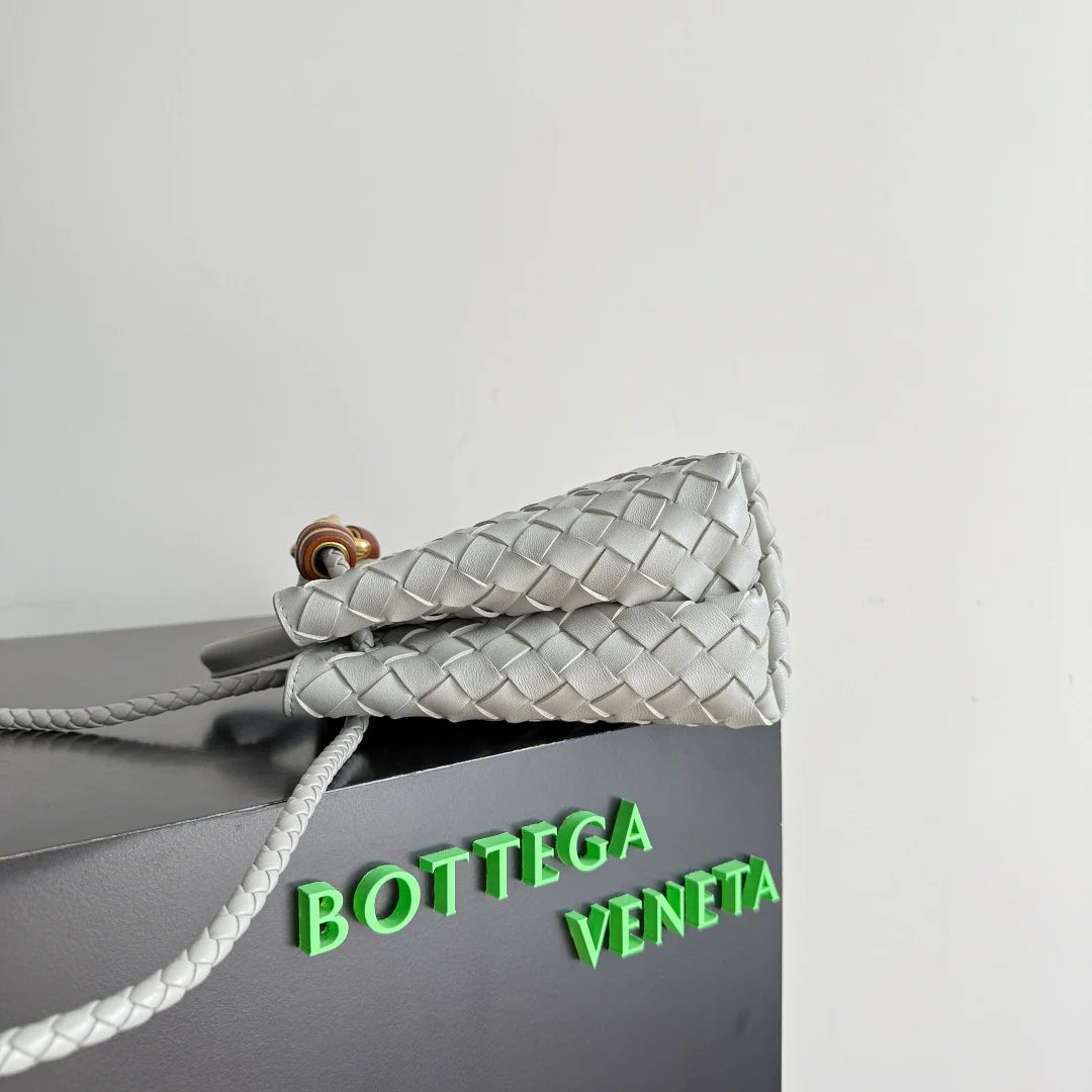 Bottega Veneta Small Andiamo Bag in 743568 light gray Lambskin