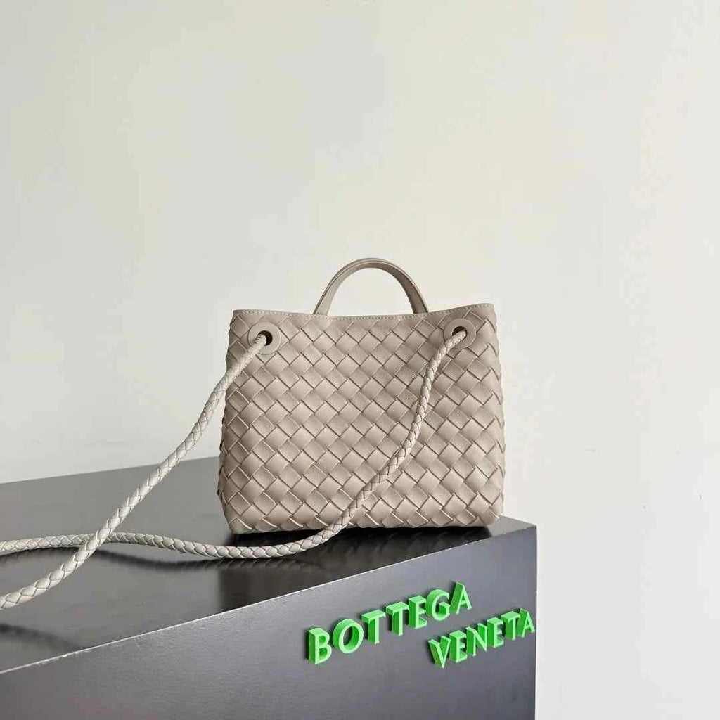 Bottega Veneta Small Andiamo Bag in 743568 power gray Lambskin