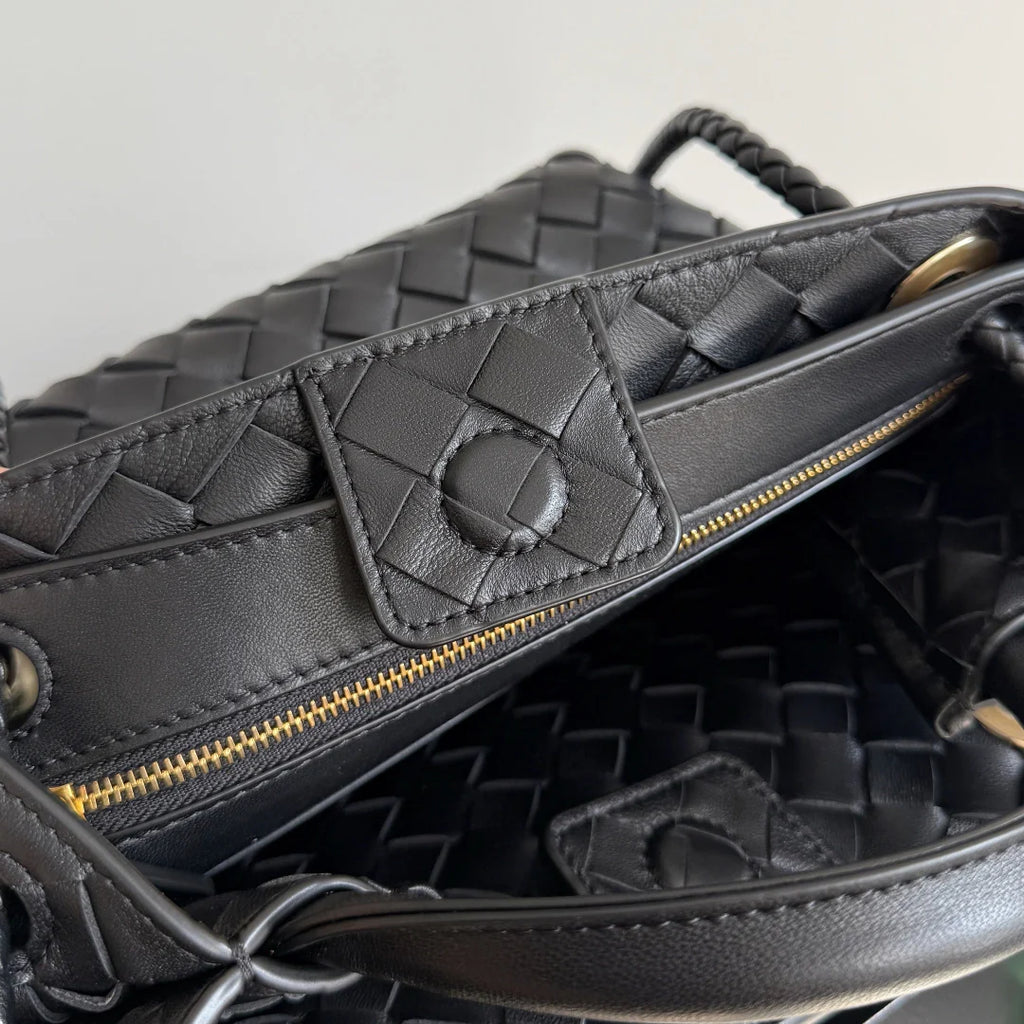 Bottega Veneta Small Andiamo Bag in 743568 Lambskin Black Gold