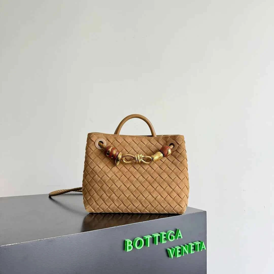Bottega Veneta Small Andiamo Bag in 743568 Suede apricot