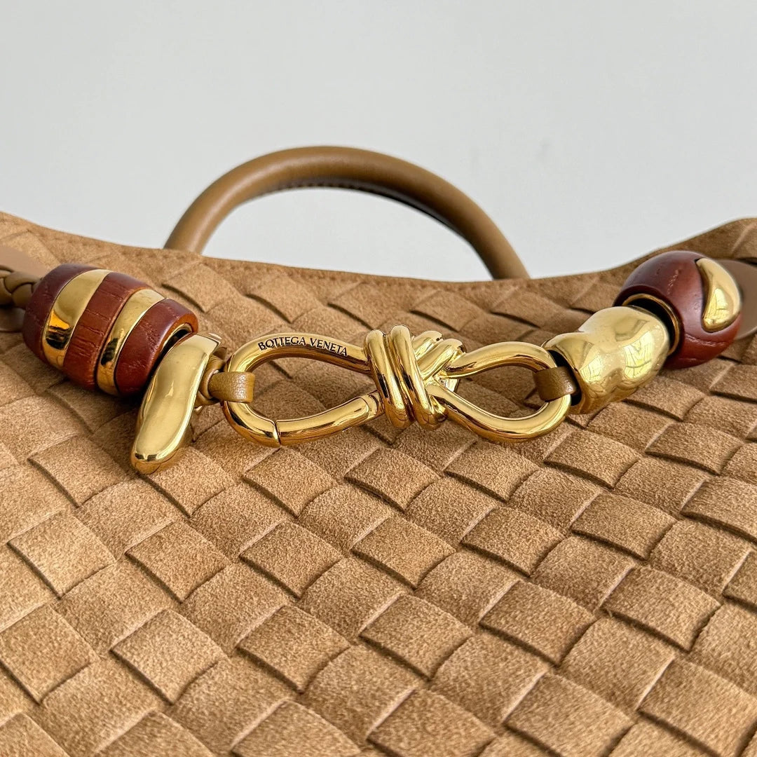 Bottega Veneta Small Andiamo Bag in 743568 Suede apricot