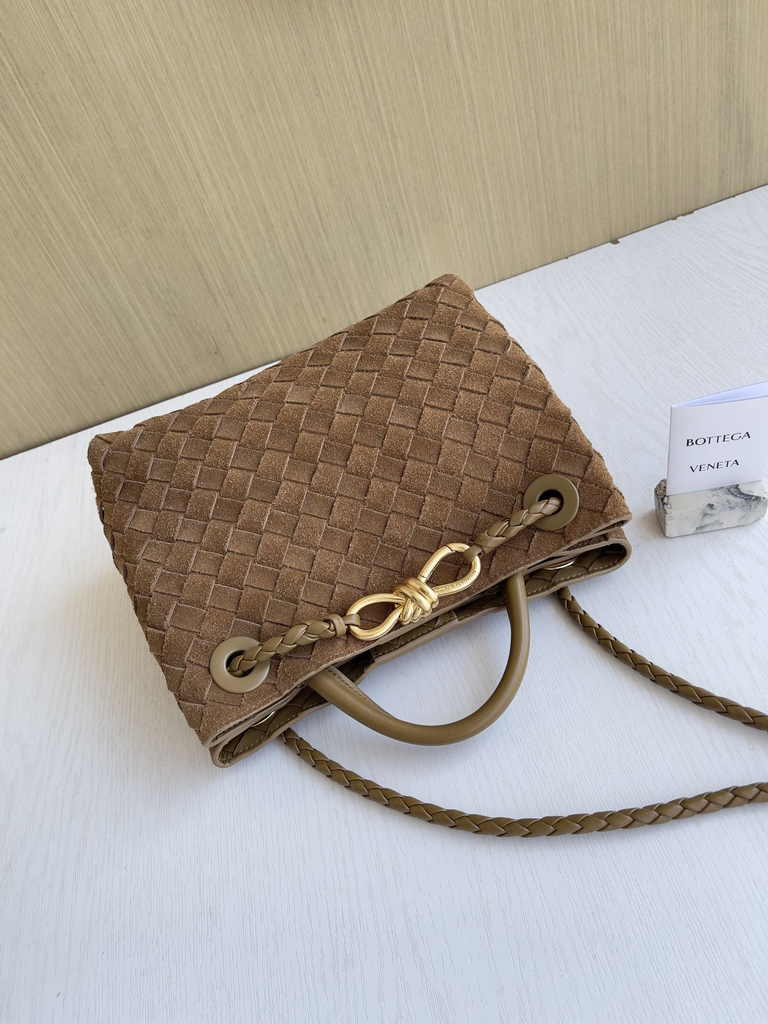 Bottega Veneta Small Andiamo Bag 743568 Brown