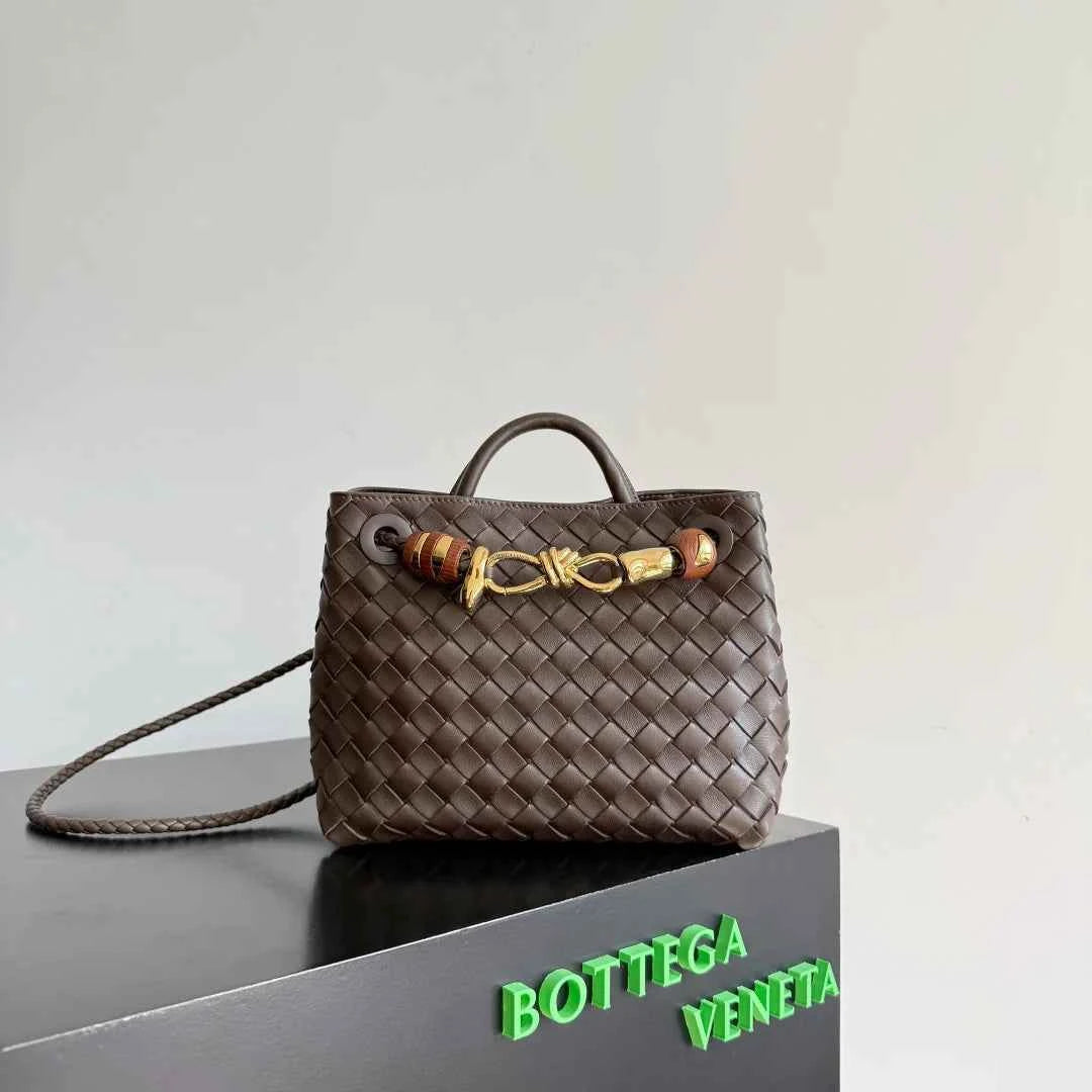 Bottega Veneta Small Andiamo Bag in 743568 Lambskin Coffee