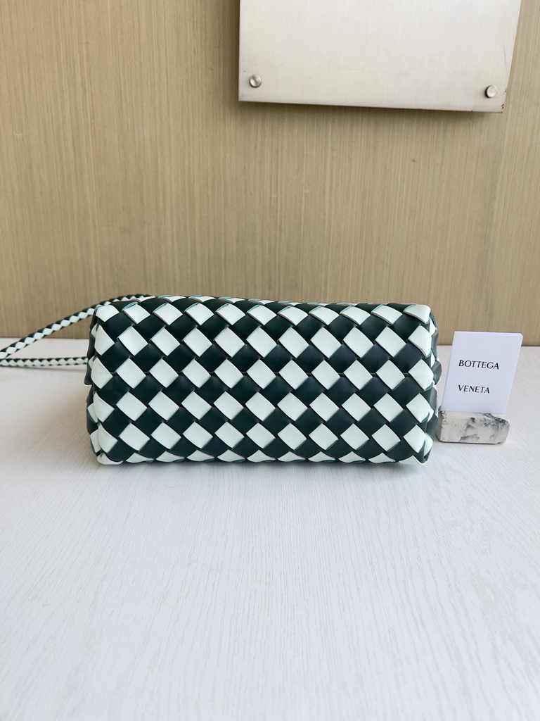 Bottega Veneta Small Andiamo Bag 743568 Lambskin White Green