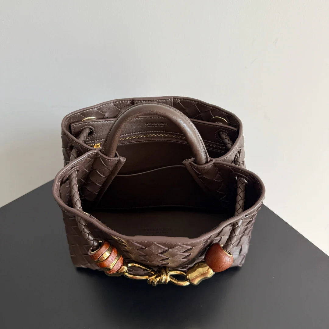Bottega Veneta Small Andiamo Bag in 743568 Lambskin Coffee