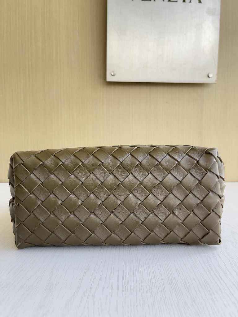 Bottega Veneta Small Andiamo Bag 743568 Lambskin Army Green