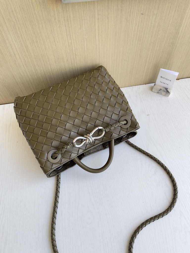 Bottega Veneta Small Andiamo Bag 743568 Lambskin Army Green