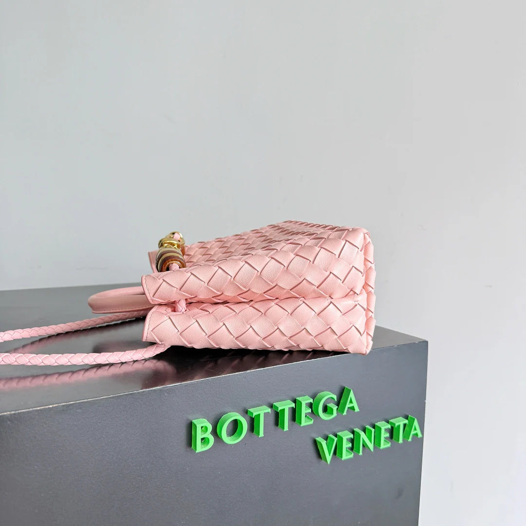 Bottega Veneta Small Andiamo Bag in 743568 Lambskin light pink