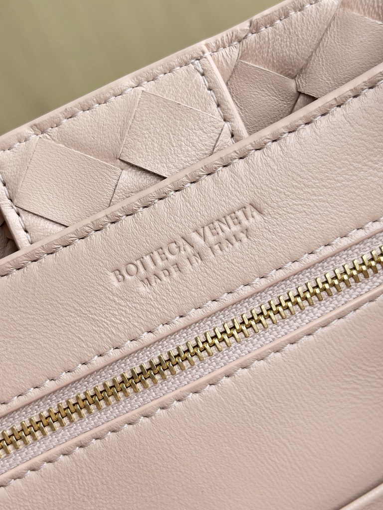 Bottega Veneta Small Andiamo Bag 743568 Lambskin Light Pink