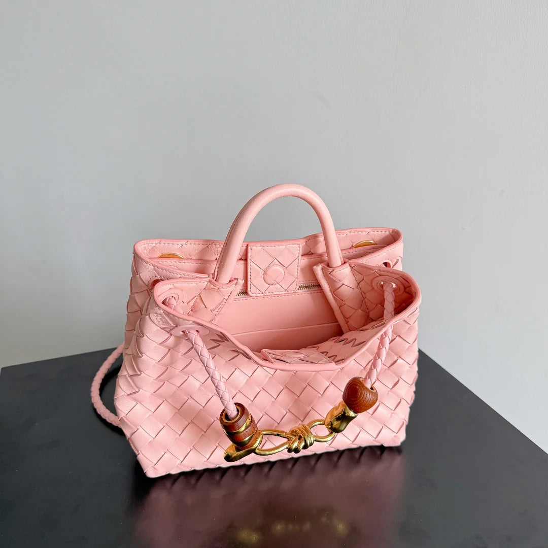 Bottega Veneta Small Andiamo Bag in 743568 Lambskin light pink