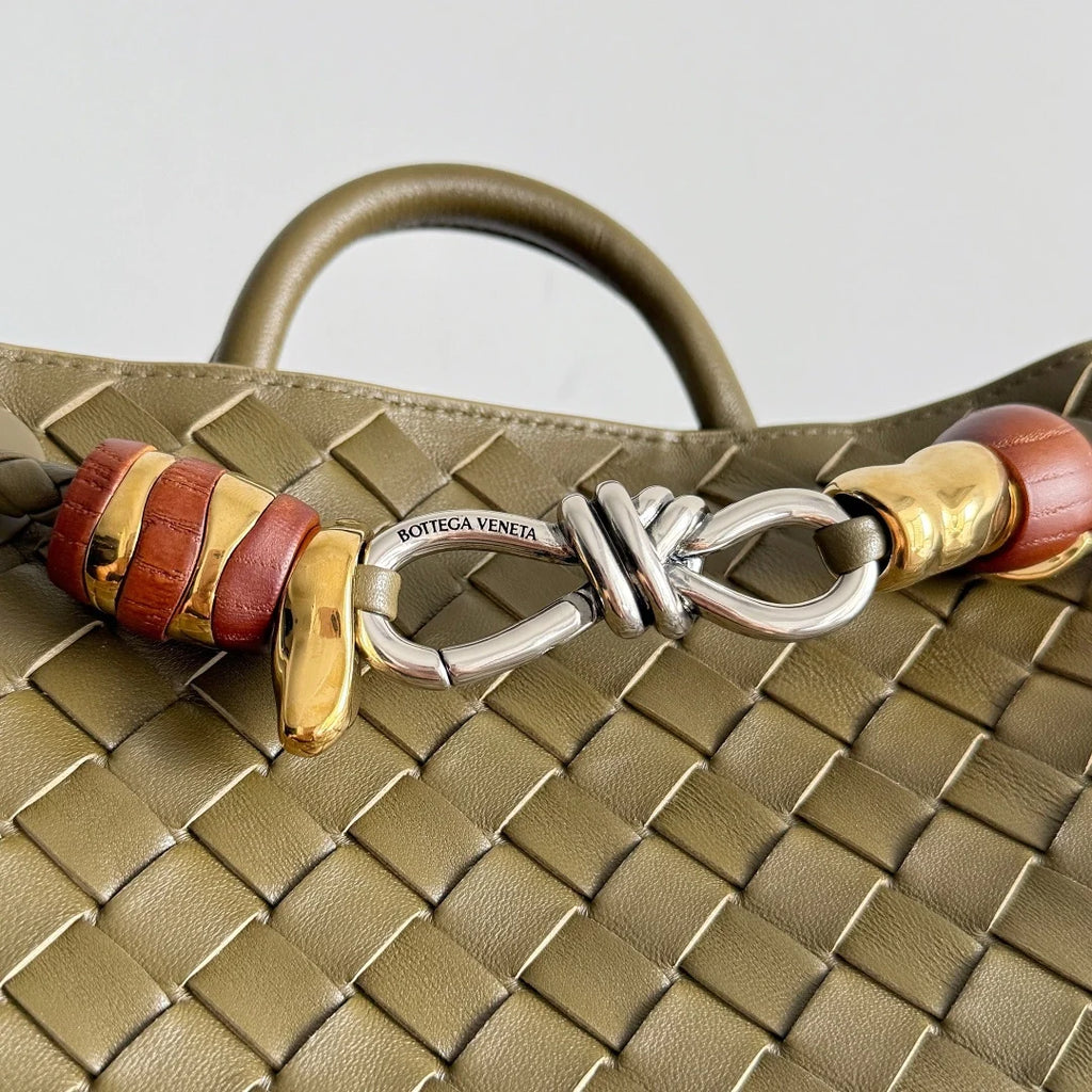 Bottega Veneta Small Andiamo Bag in 743568 Lambskin dark green