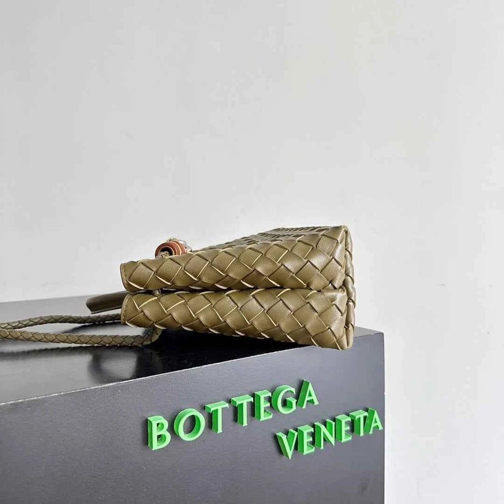 Bottega Veneta Small Andiamo Bag in 743568 Lambskin dark green
