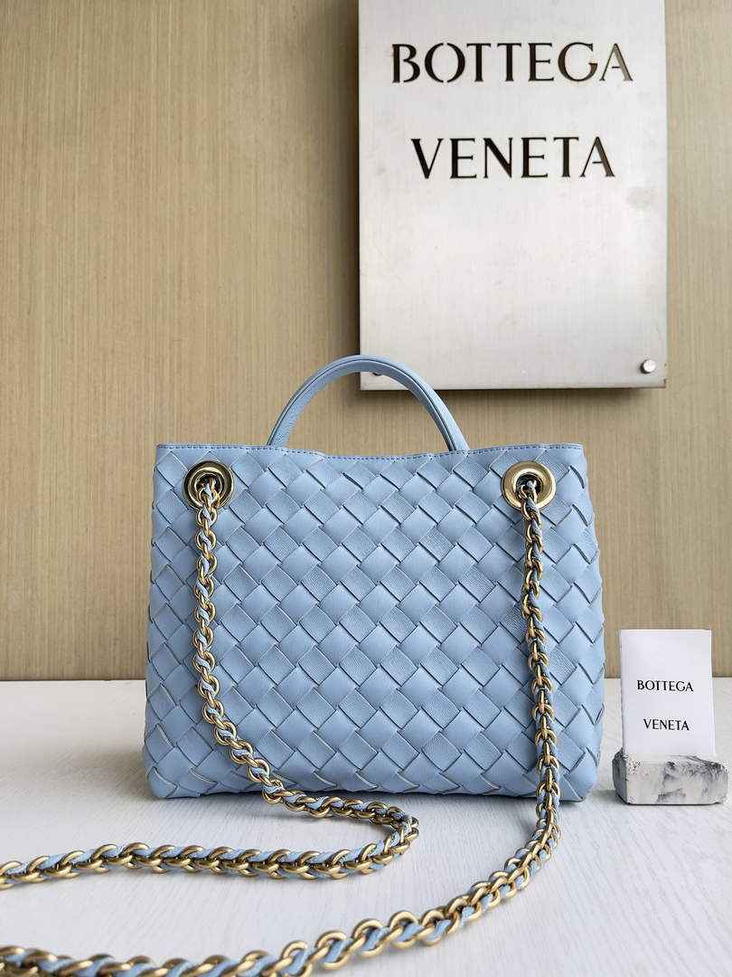 Bottega Veneta Small Andiamo Chain 786008 Lambskin Blue