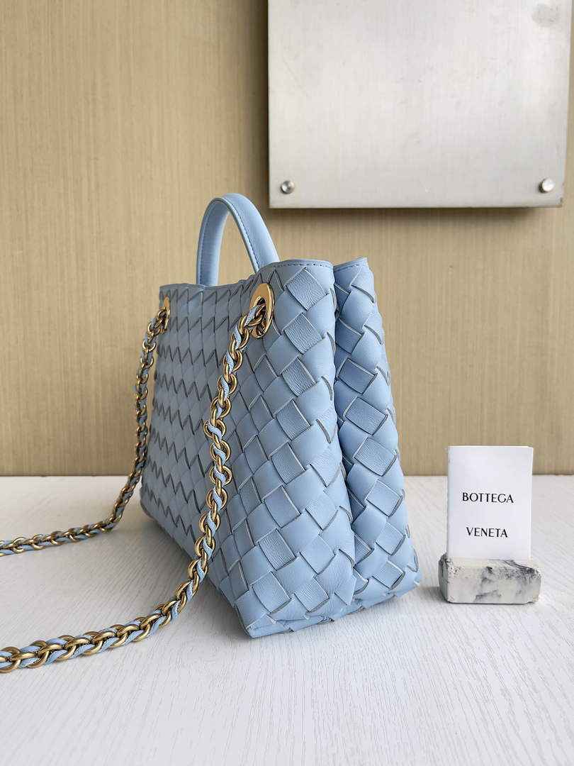 Bottega Veneta Small Andiamo Chain 786008 Lambskin Blue