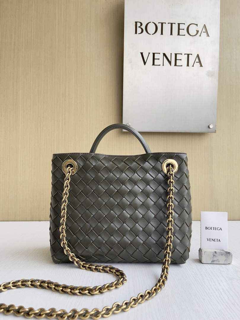 Bottega Veneta Small Andiamo Chain 786008 Lambskin Dark Green
