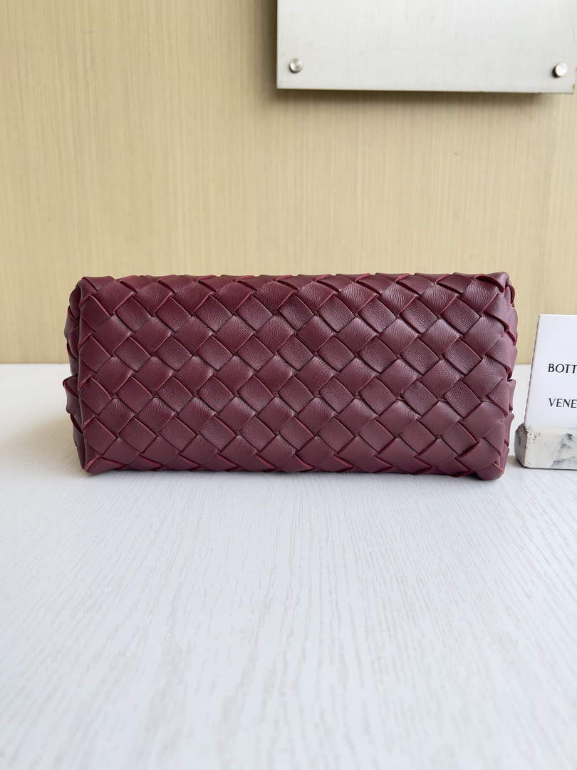 Bottega Veneta Small Andiamo Chain 786008 Lambskin Wine Red