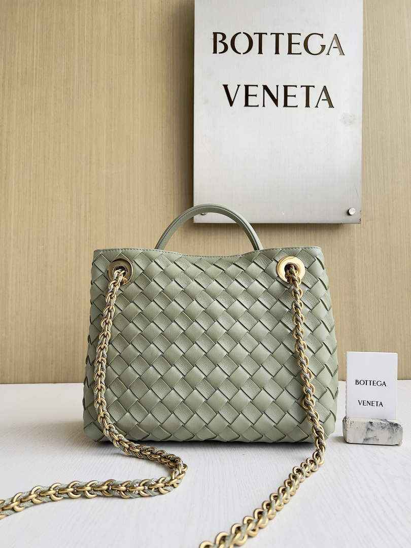 Bottega Veneta Small Andiamo Chain 786008 Lambskin Green