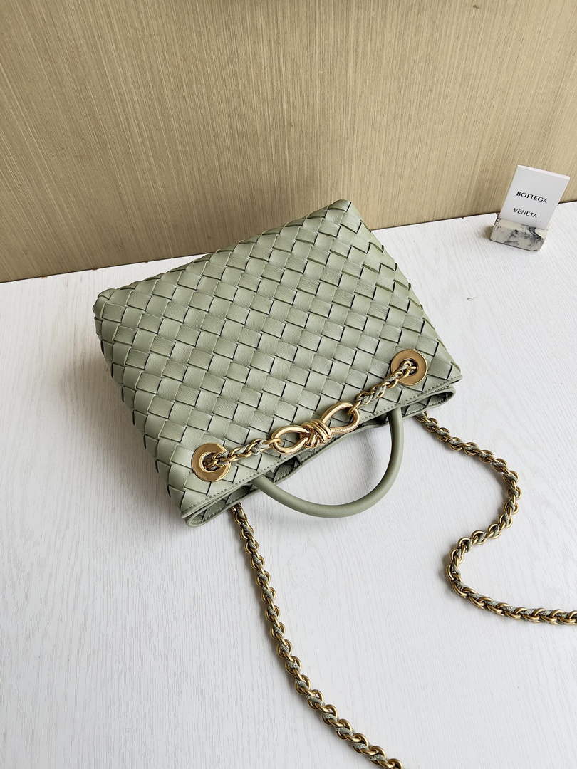 Bottega Veneta Small Andiamo Chain 786008 Lambskin Green