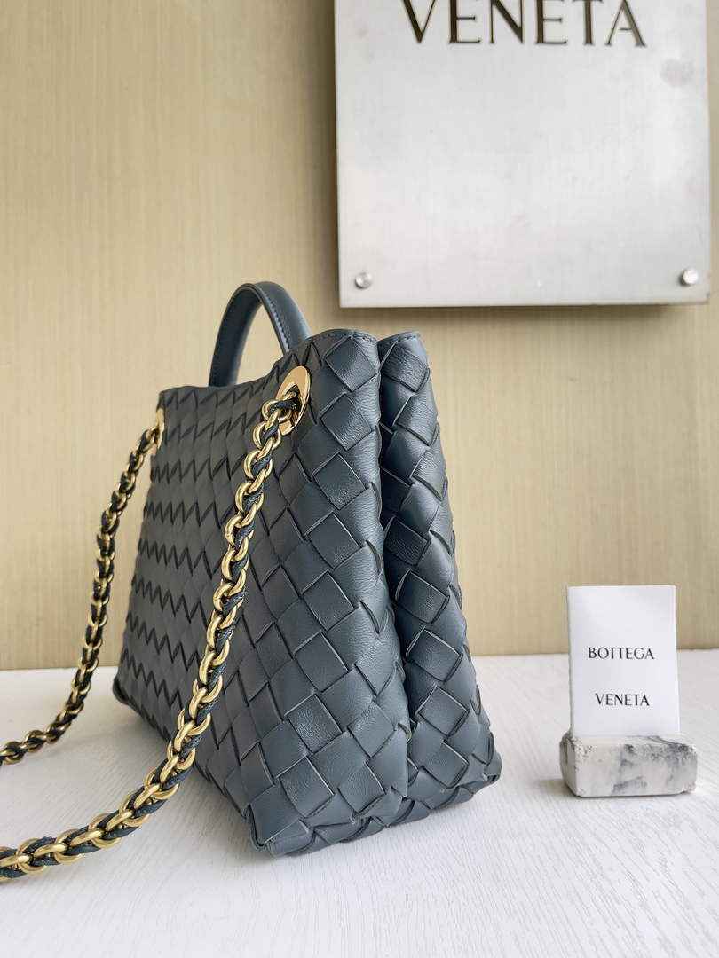 Bottega Veneta Small Andiamo Chain 786008 Lambskin Navy Blue