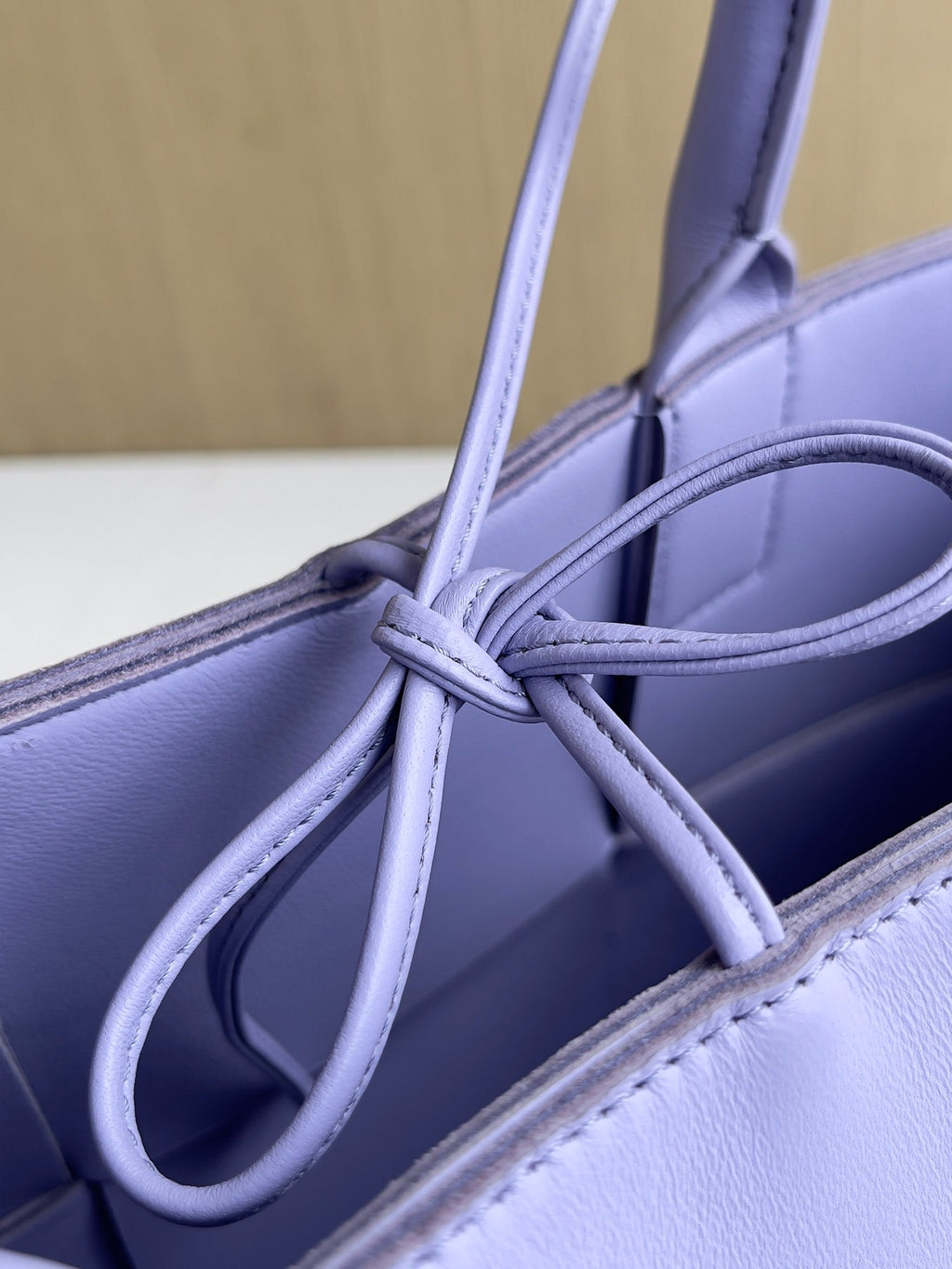 Bottega Veneta Small Arco Tote Bag 652867 Calfskin Light Purple