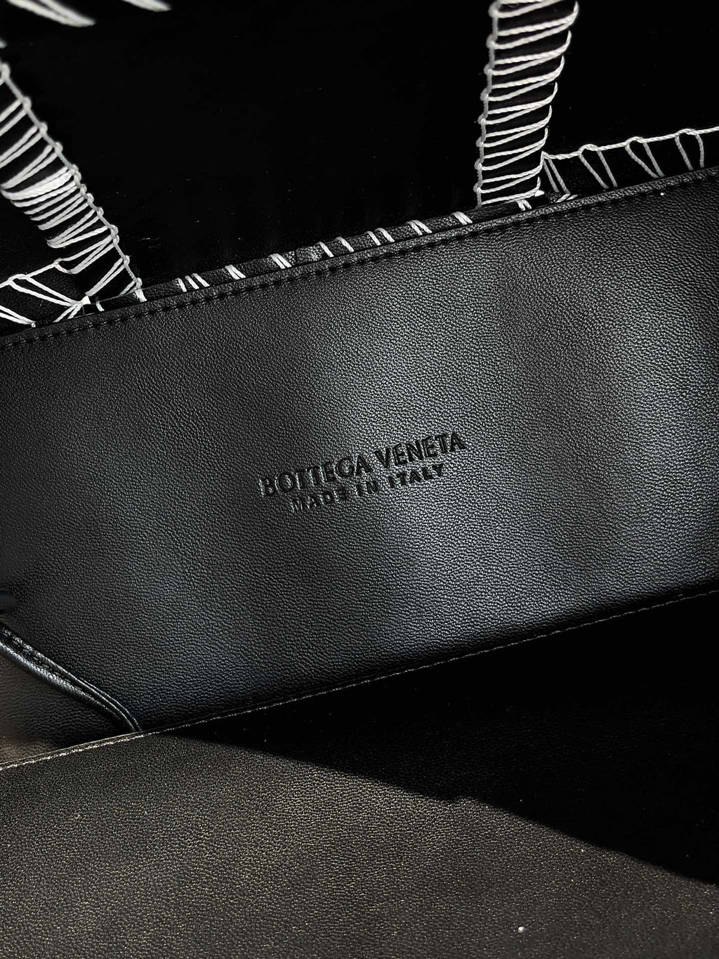Bottega Veneta Small Arco Tote Bag Calfskin 652867 Black