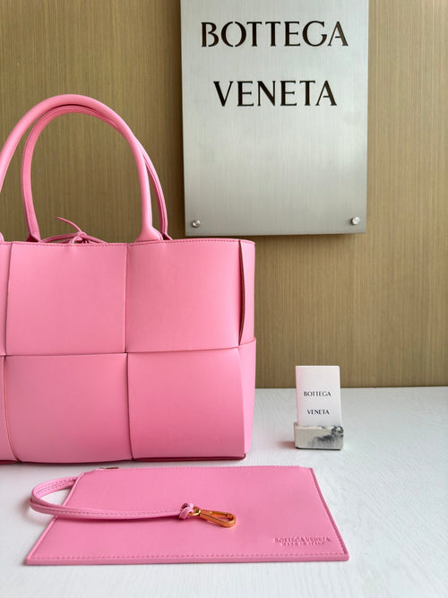 Bottega Veneta Small Arco Tote Bag 652867 Calfskin Pink