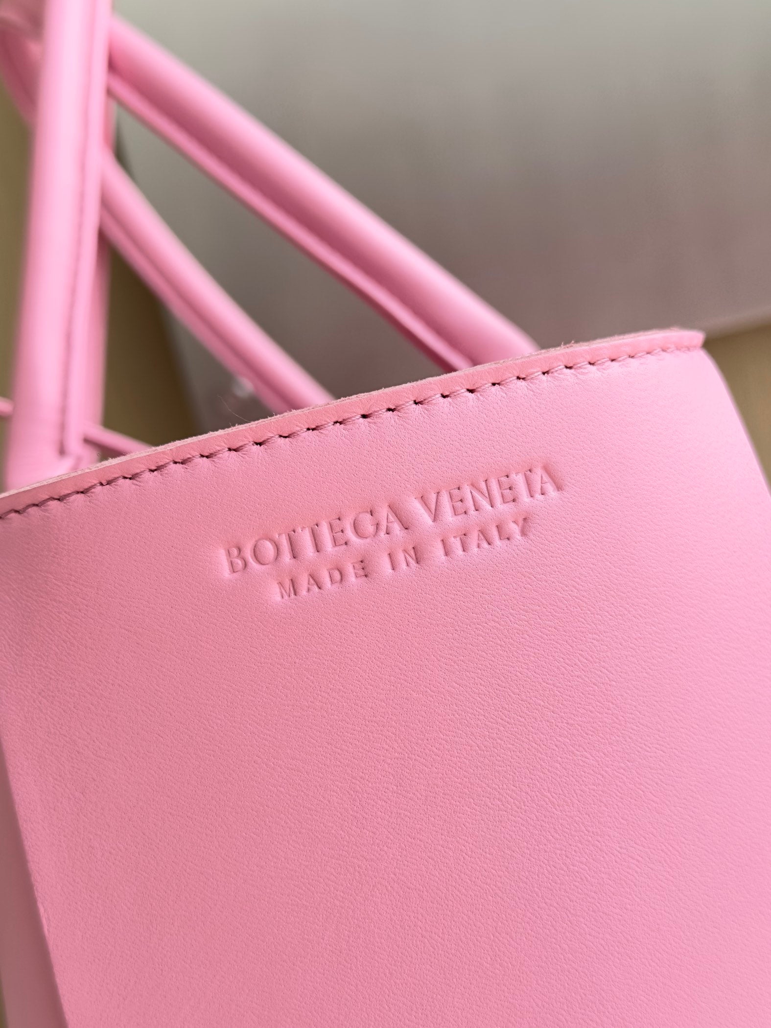 Bottega Veneta Small Arco Tote Bag 652867 Calfskin Pink