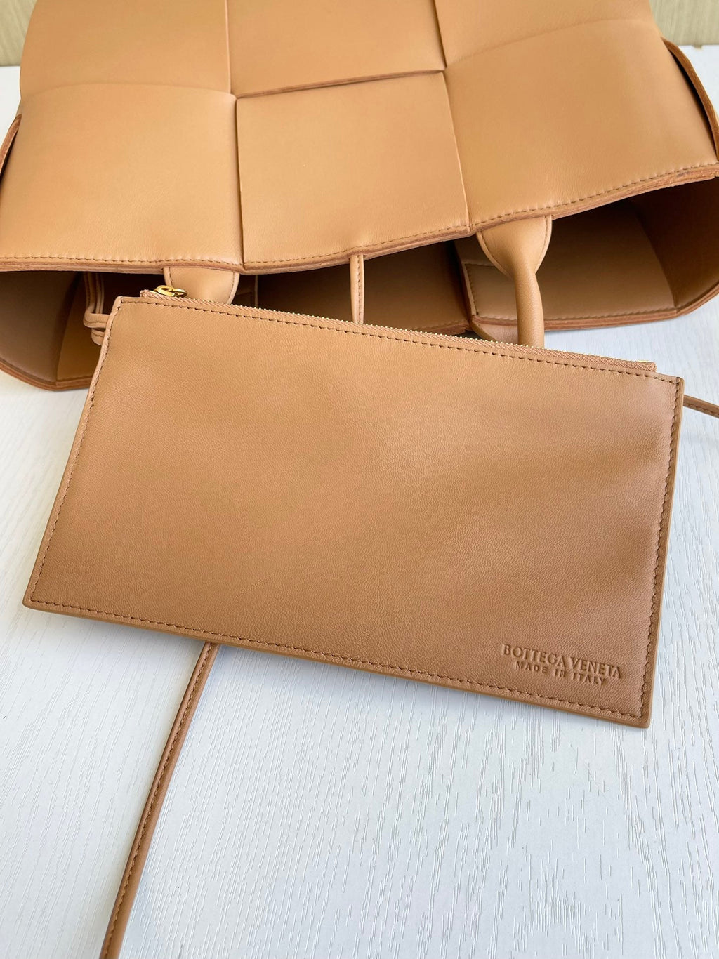 Bottega Veneta Small Arco Tote Bag 652867 Calfskin Tan