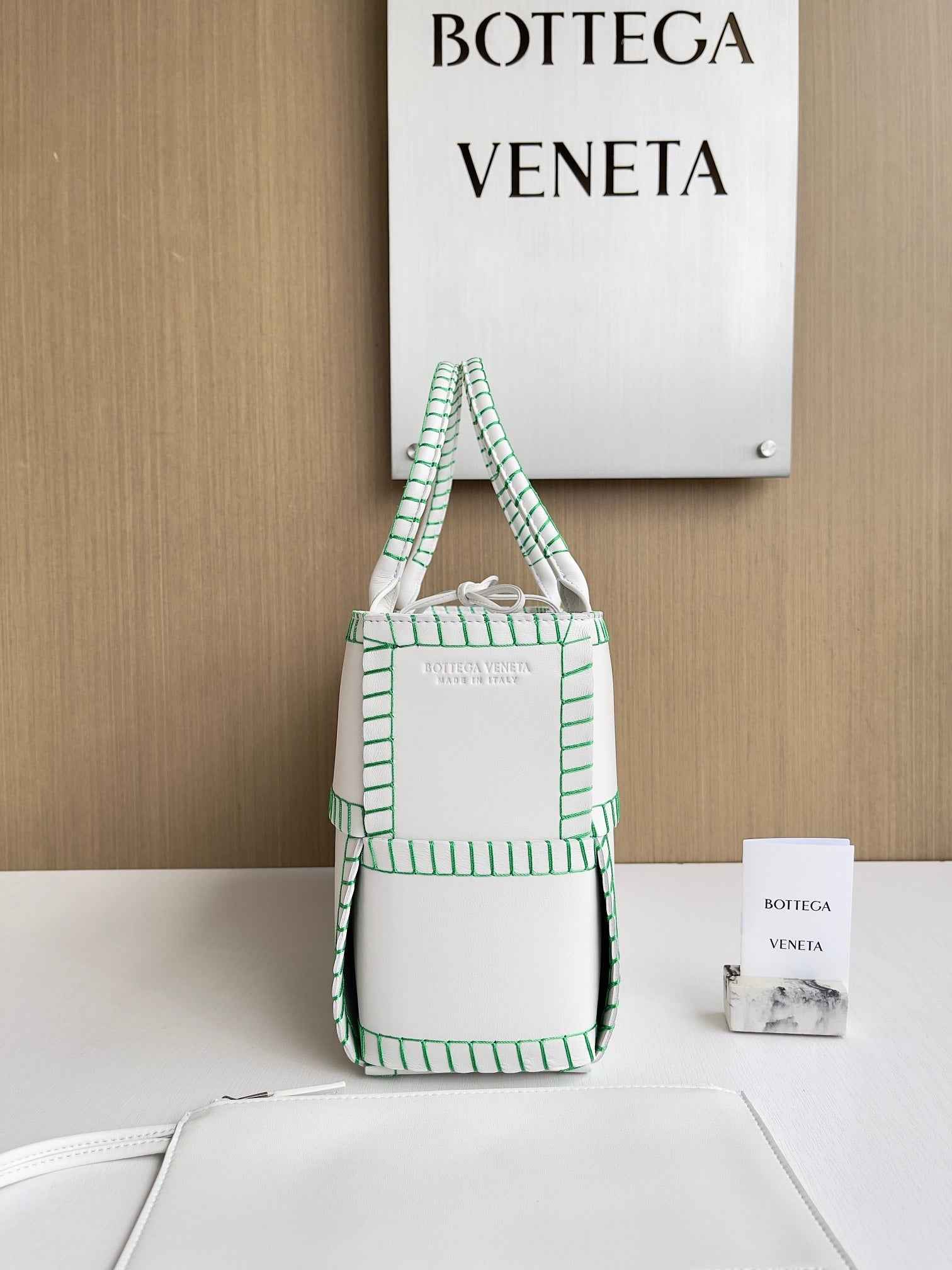 Bottega Veneta Small Arco Tote Bag Calfskin 652867 White