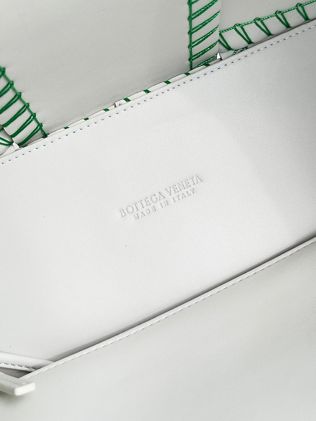 Bottega Veneta Small Arco Tote Bag Calfskin 652867 White