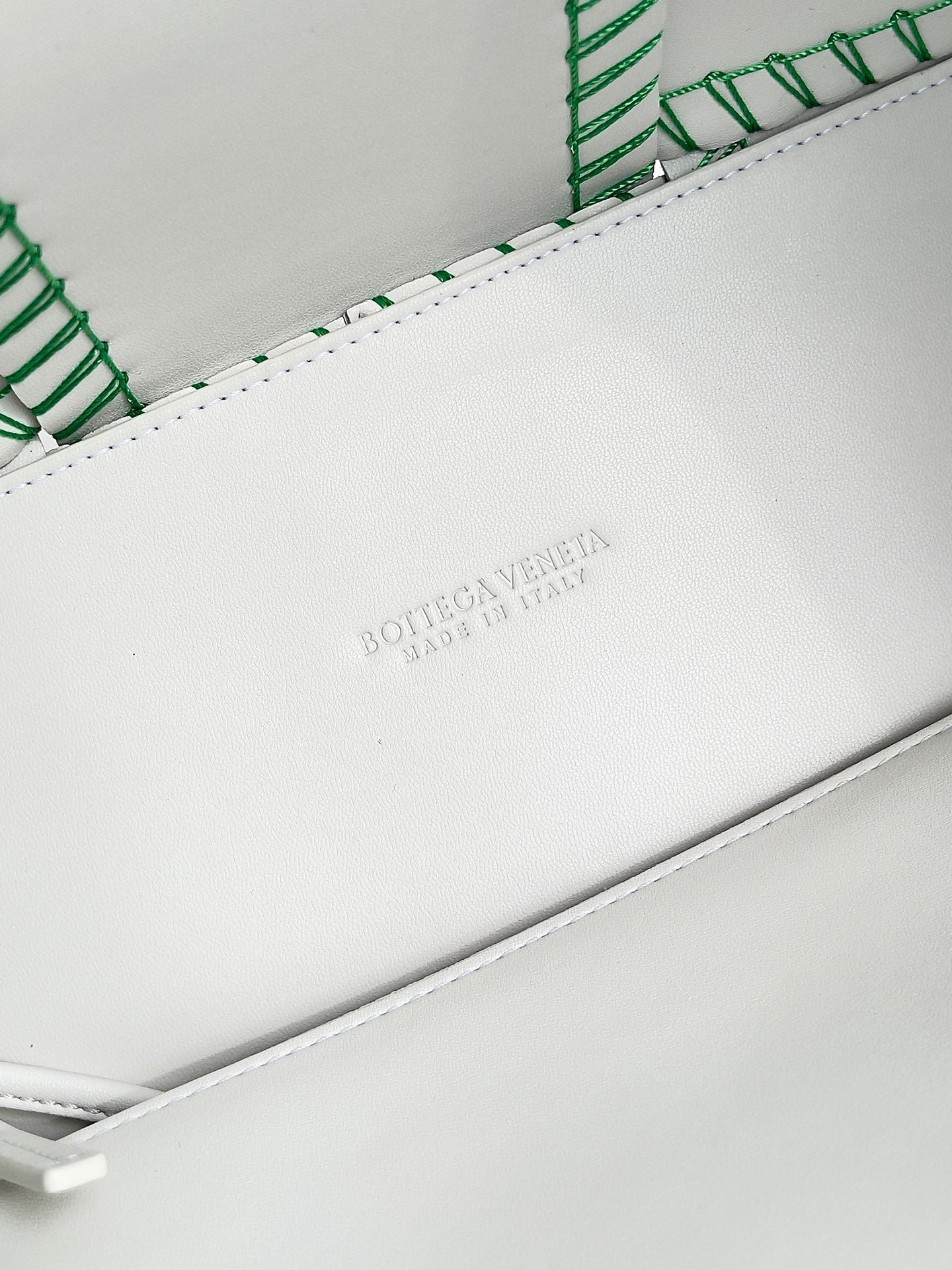 Bottega Veneta Small Arco Tote Bag Calfskin 652867 White