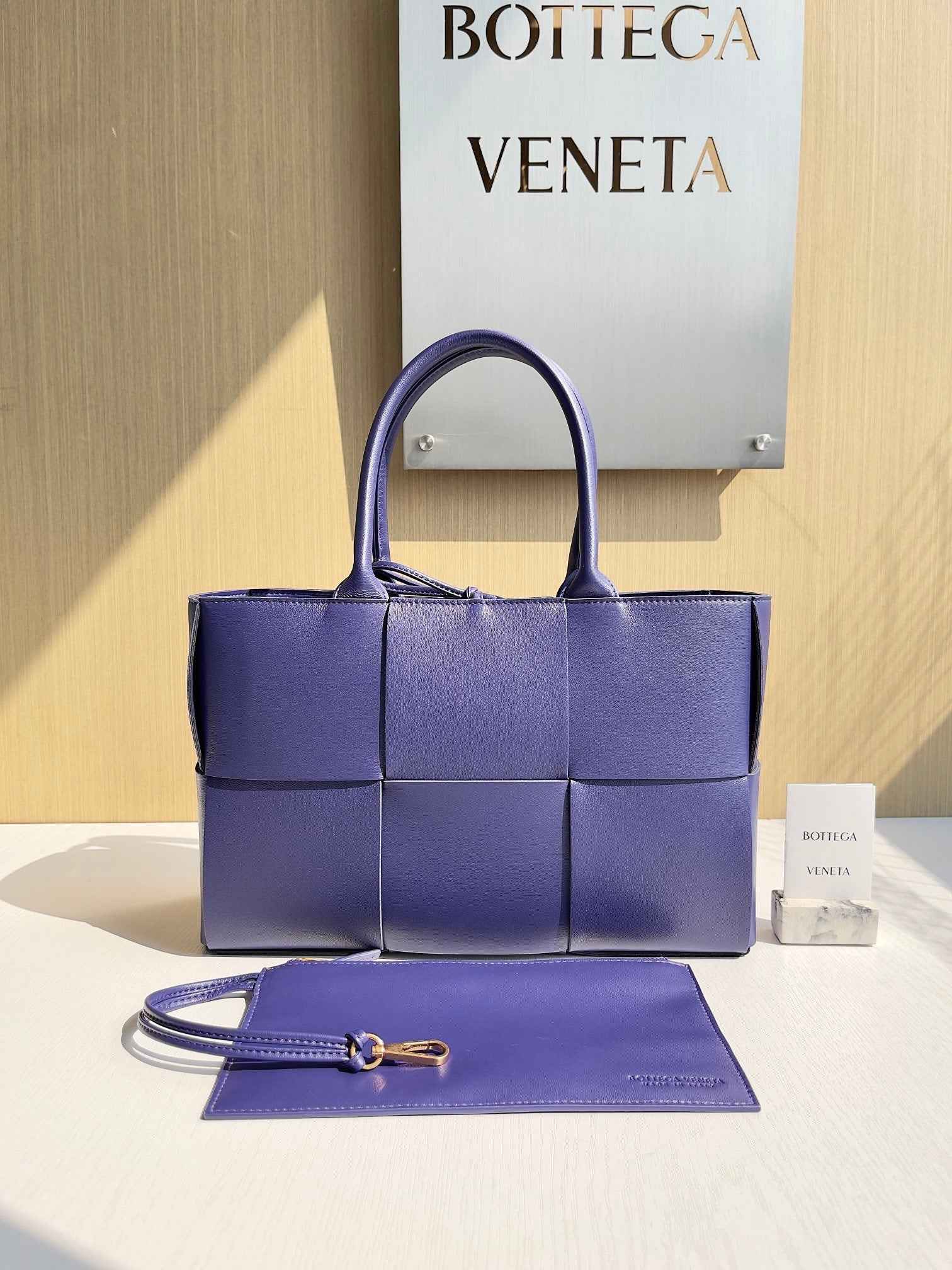 Bottega Veneta Small Arco Tote Bag 652867 Calfskin Purple