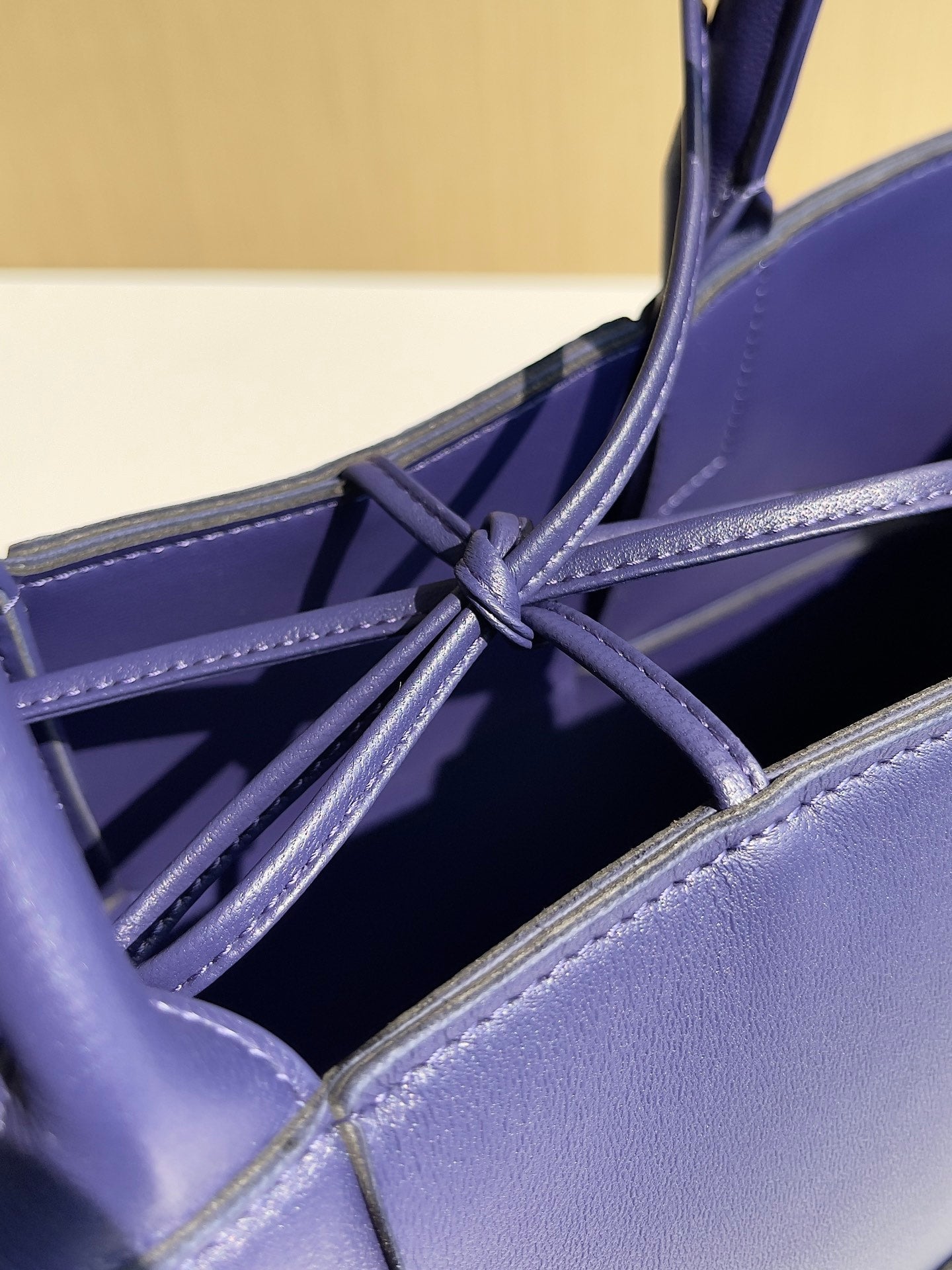 Bottega Veneta Small Arco Tote Bag 652867 Calfskin Purple