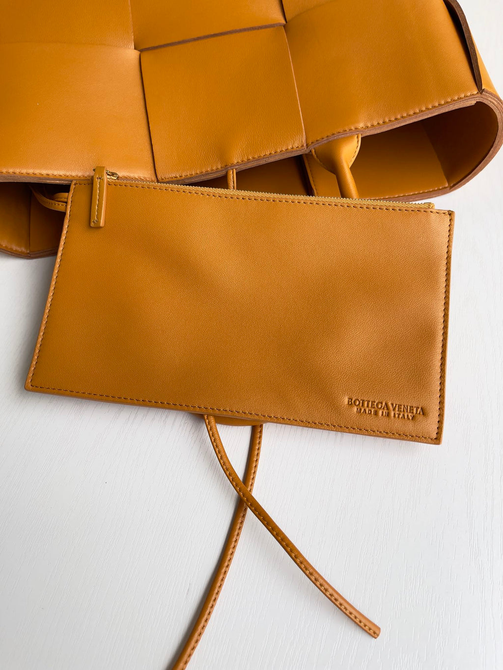 Bottega Veneta Small Arco Tote Bag 652867 Calfskin Orange