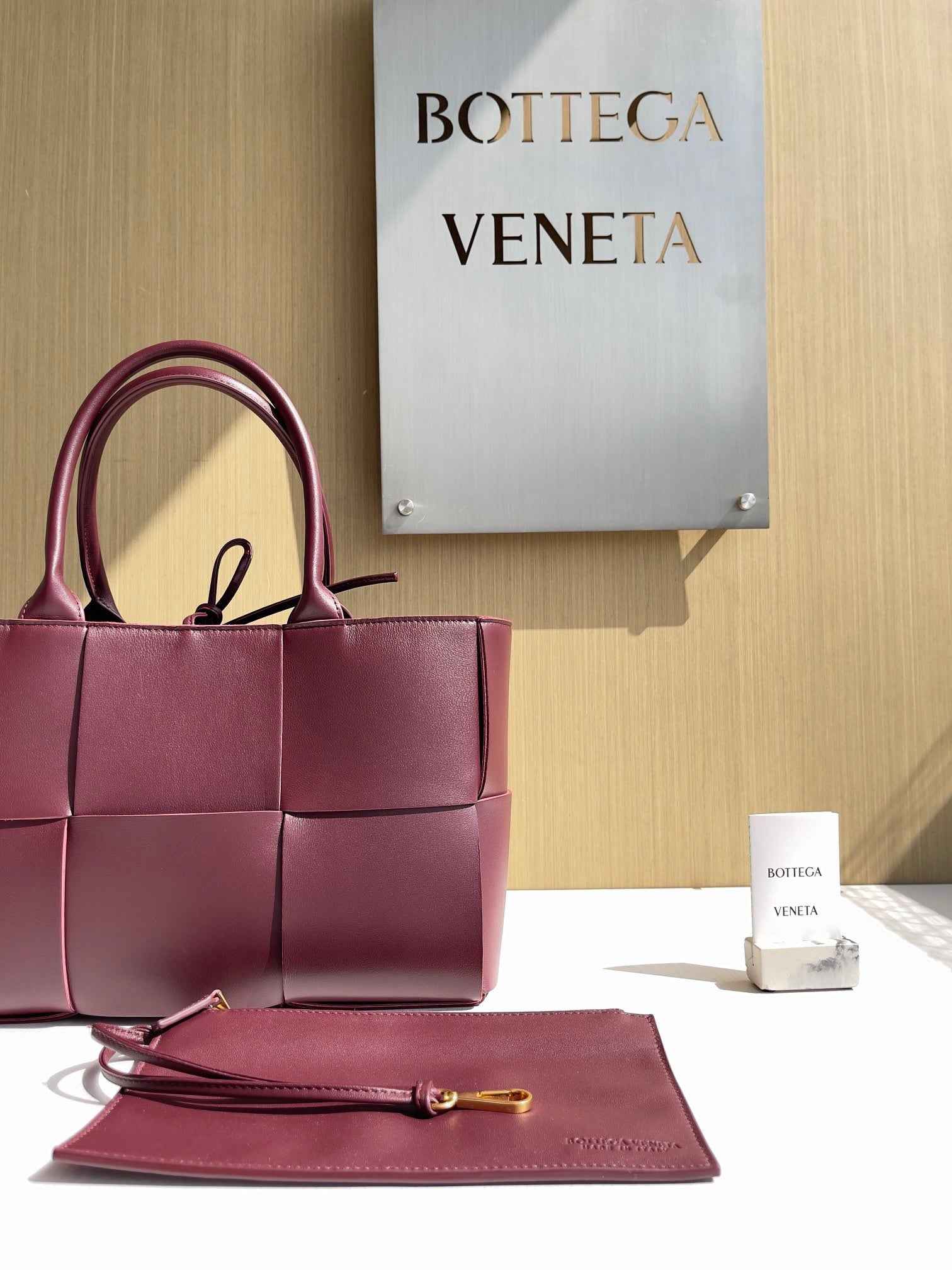 Bottega Veneta Small Arco Tote Bag 652867 Calfskin Wine Red