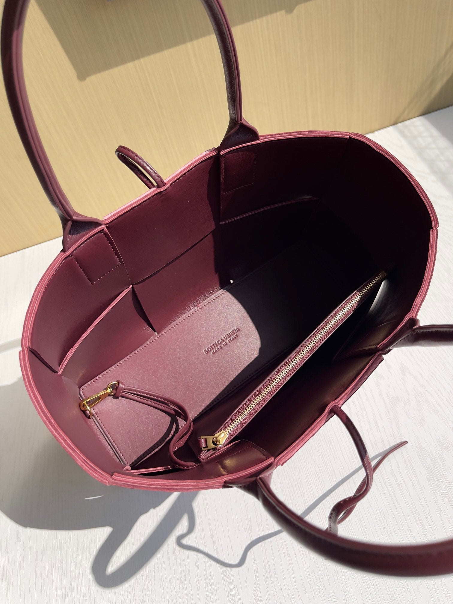 Bottega Veneta Small Arco Tote Bag 652867 Calfskin Wine Red