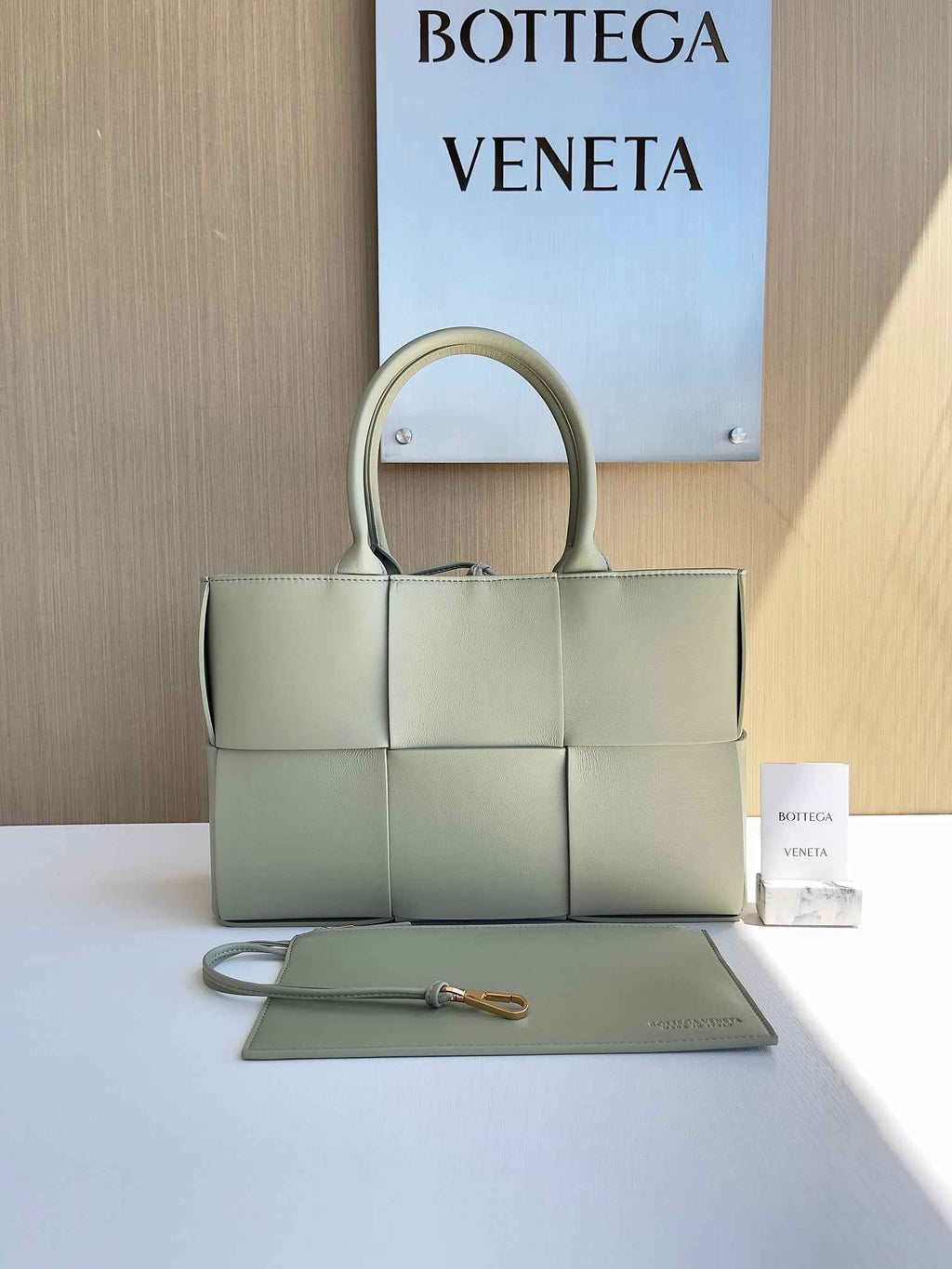 Bottega Veneta Small Arco Tote Bag 652867 Calfskin Light Green