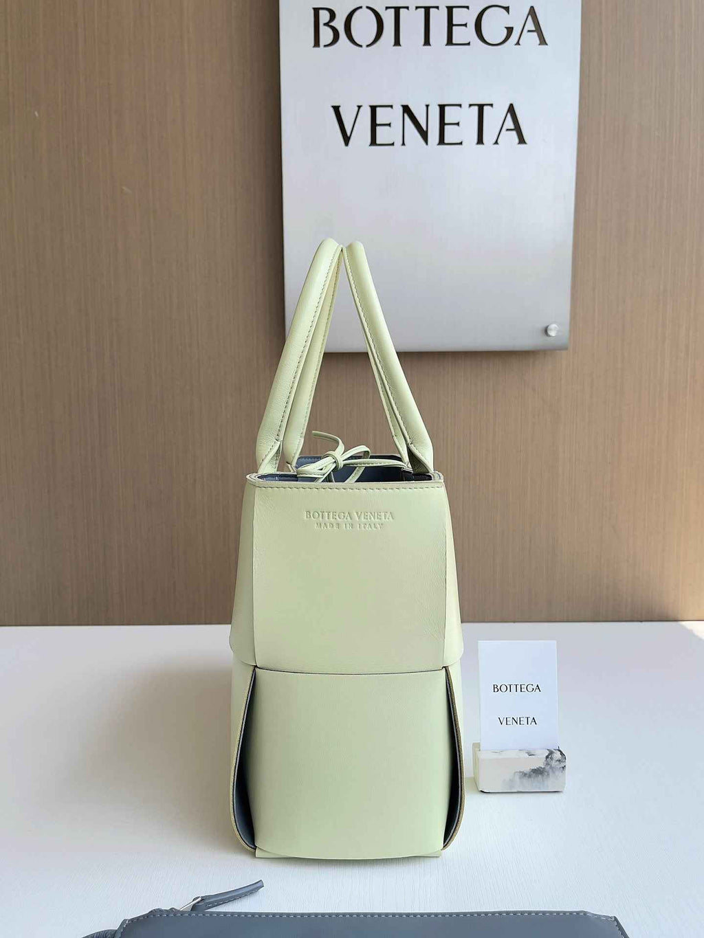 Bottega Veneta Small Arco Tote Bag 652867 Lambskin Light Green