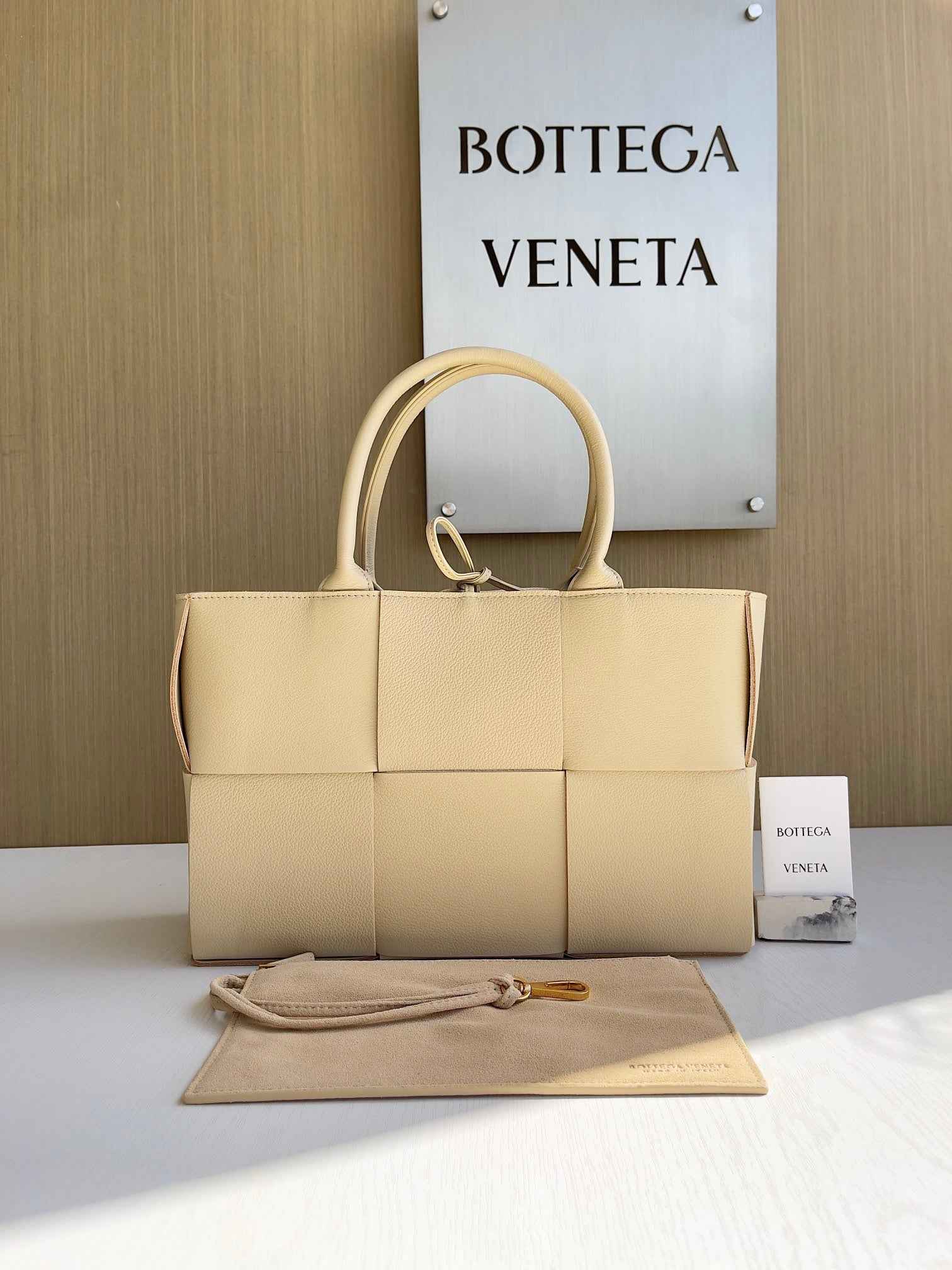 Bottega Veneta Small Arco Tote Bag 652867 Apricot Calfskin