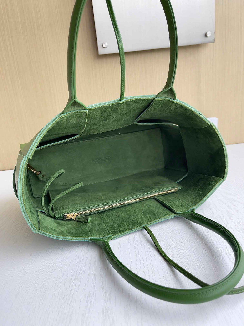 Bottega Veneta Small Arco Tote Bag Green Calfskin 652867