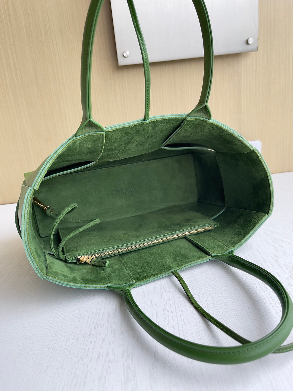 Bottega Veneta Small Arco Tote Bag Green Calfskin 652867